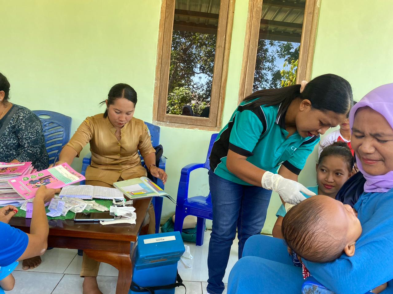 Posyandu Rutin Balita di Dusun Duwe Desa Golo Pongkor pada 10 Juli 2023